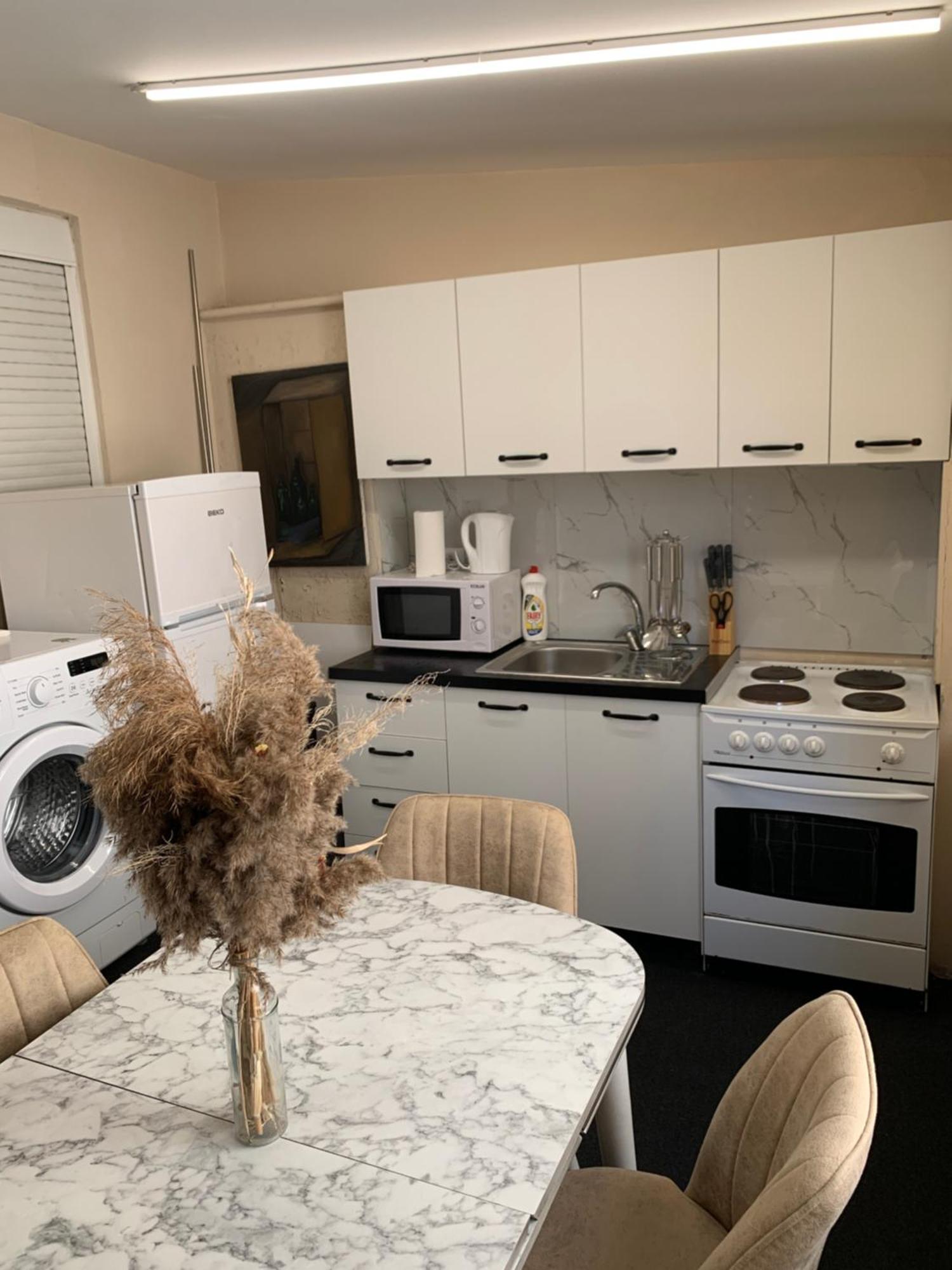 Citynest Apartments, 3-Minute Walk From The Skanderbeg Square ティラナ エクステリア 写真