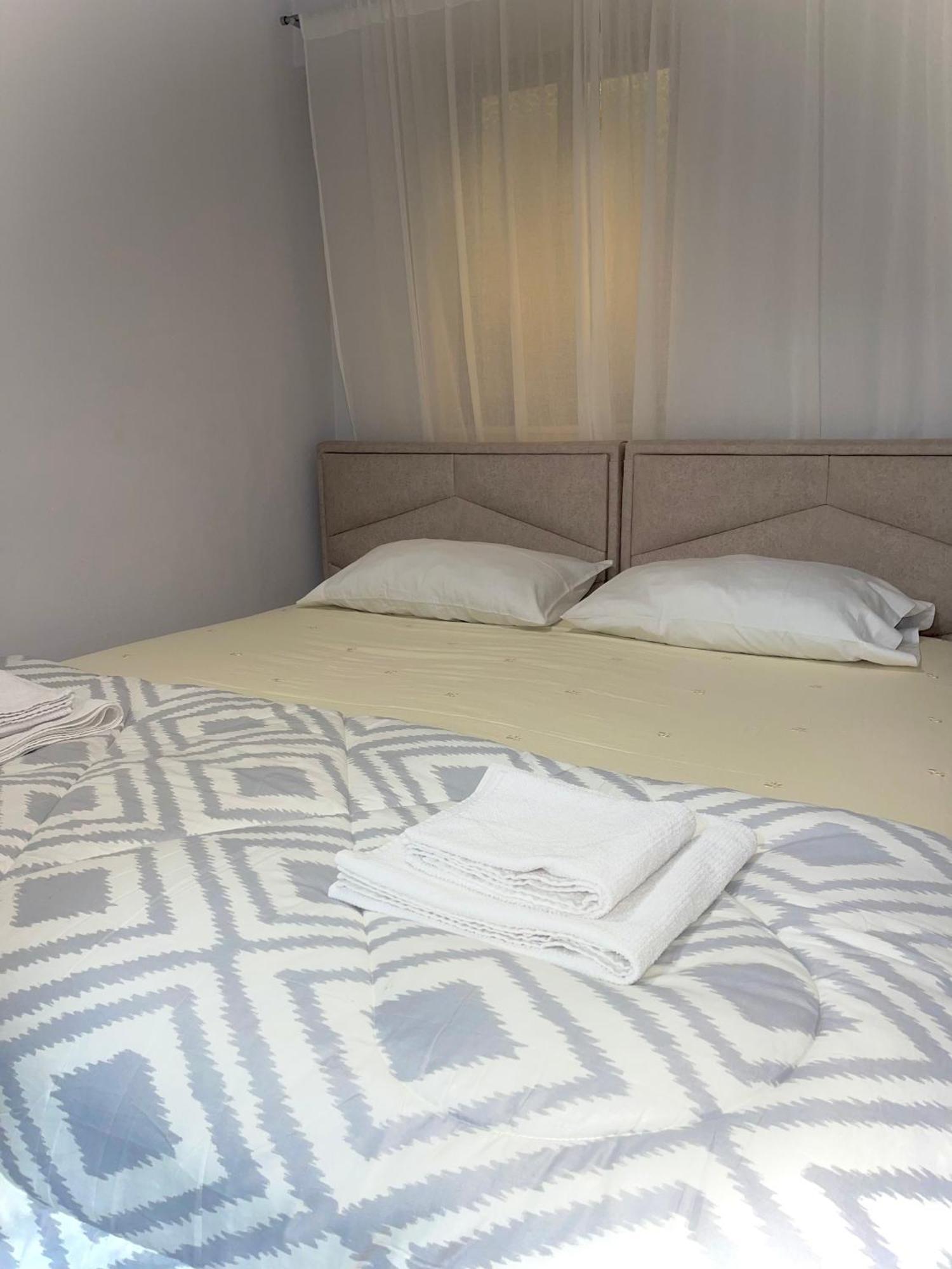 Citynest Apartments, 3-Minute Walk From The Skanderbeg Square ティラナ エクステリア 写真