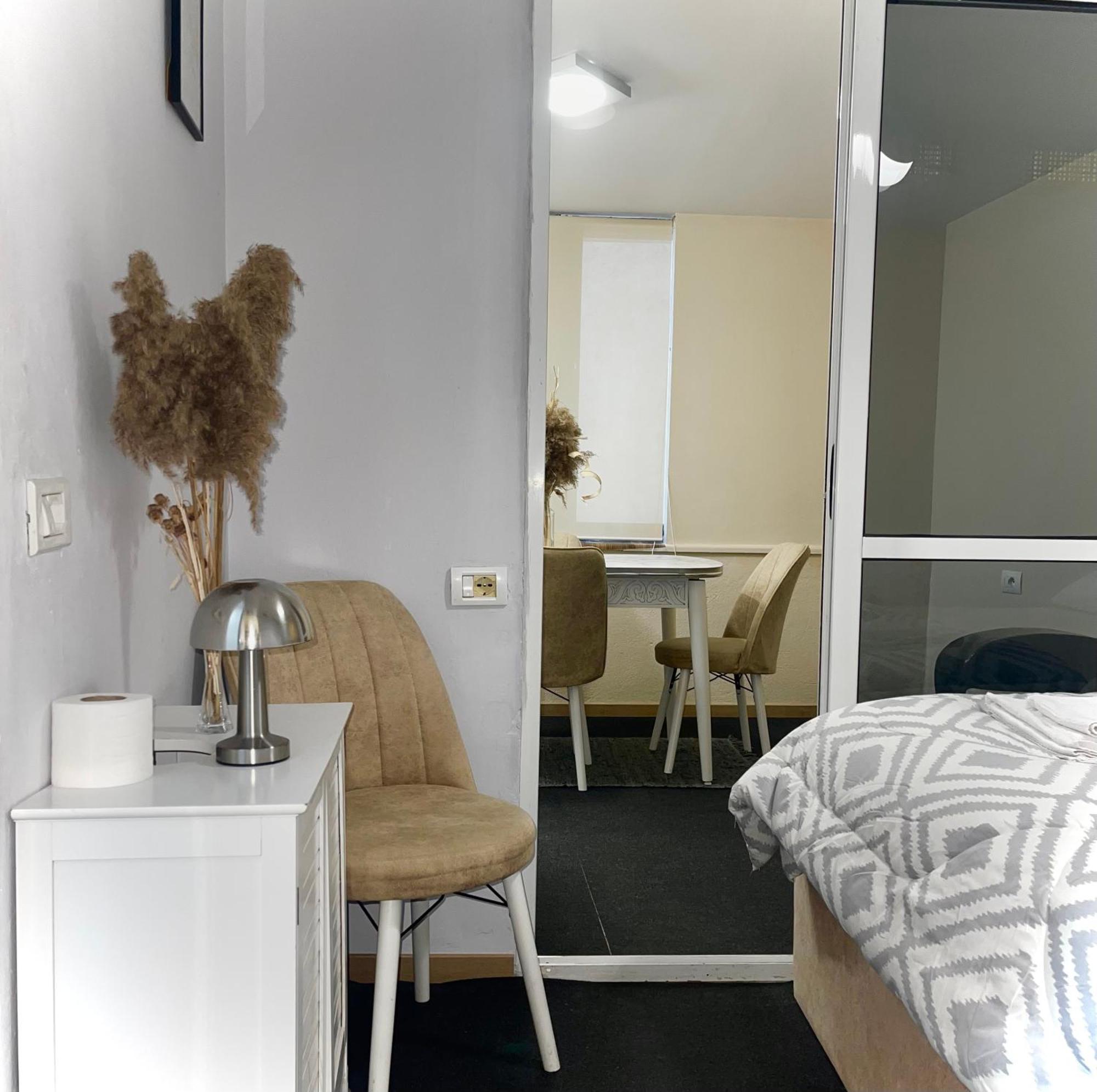 Citynest Apartments, 3-Minute Walk From The Skanderbeg Square ティラナ エクステリア 写真